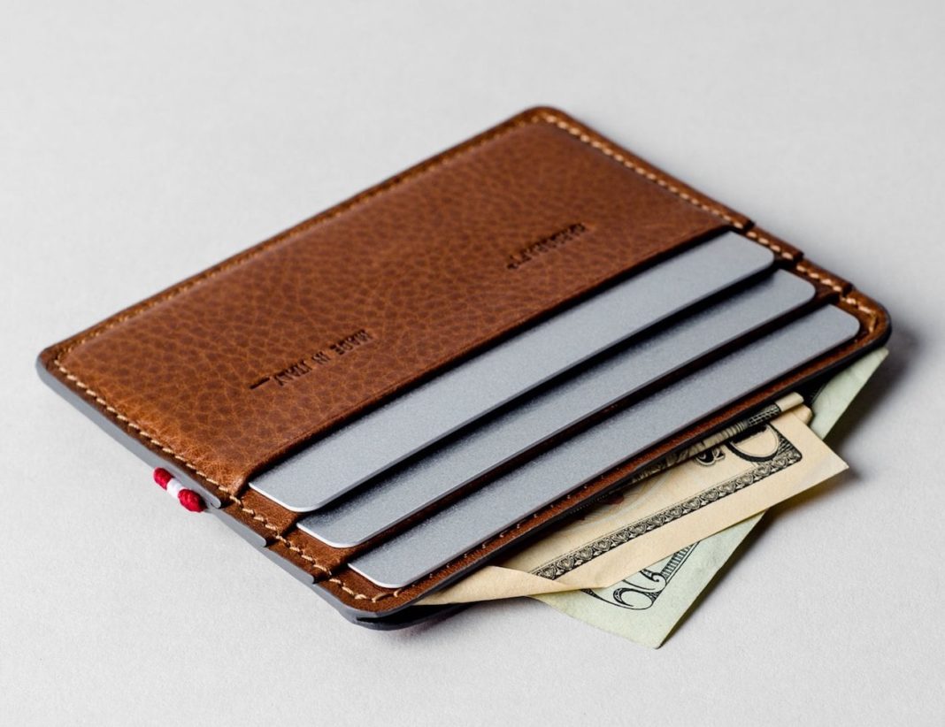 Cardholder. Верфь картхолдер. Кардхолдер Porsche Design. Кардхолдер Petek для iphone. Кардхолдер «3.0».